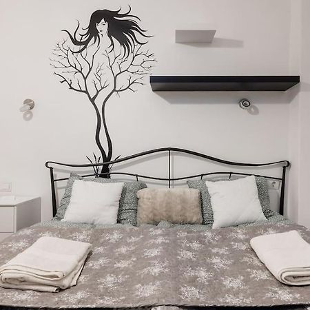 Cosy Central Apartment At River Budapesta Exterior foto